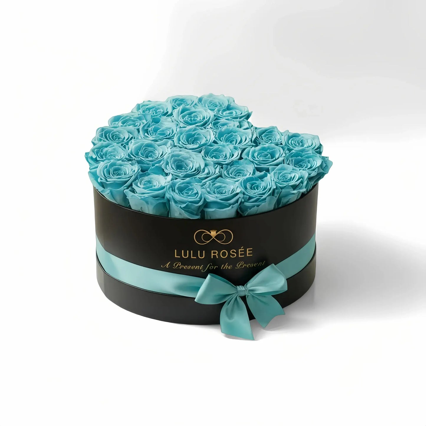 LULU ROSÉE large heart box tiffany blue black classic on a white background