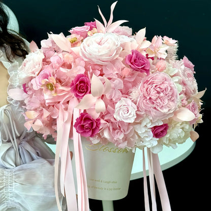 LULU ROSÉE Blush Hydrangea Rose Garden Bucket, Handheld Preserved Rose & Hydrangea Hug Bucket with Branded Vase
